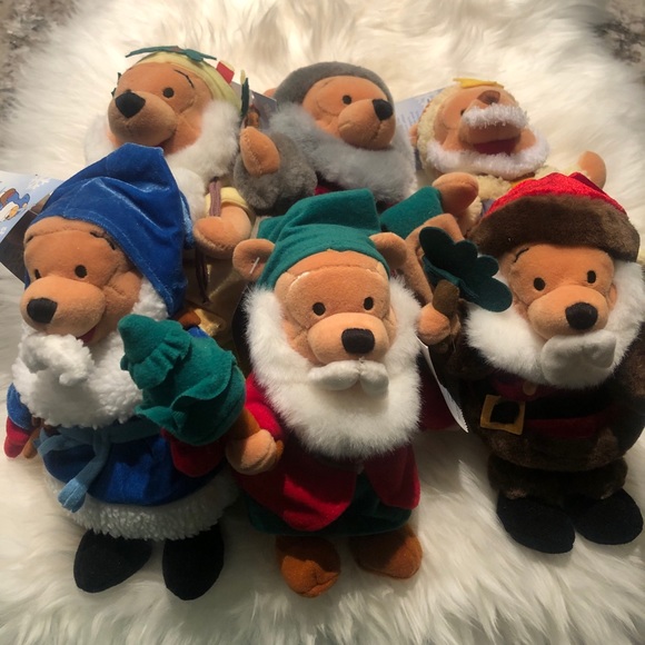 NWT Disney Winnie The Pooh International Santa - Picture 2 of 11